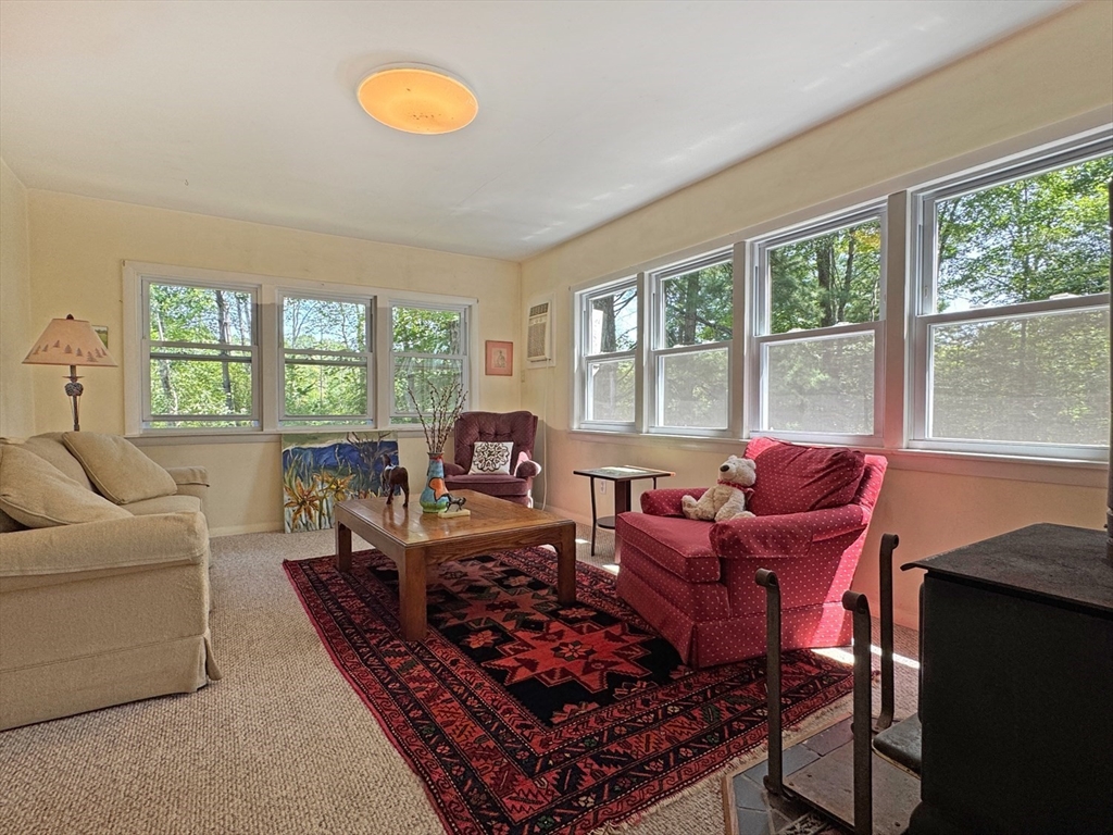 property viewer photo 3