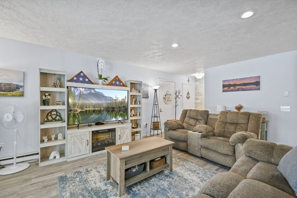 property viewer photo 2