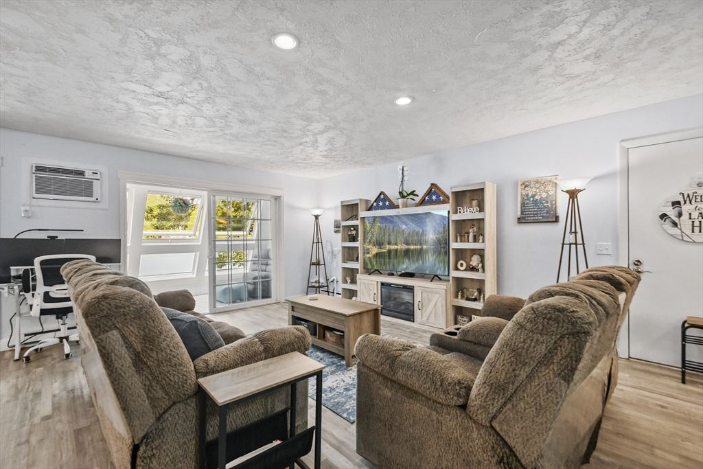 property viewer photo 3
