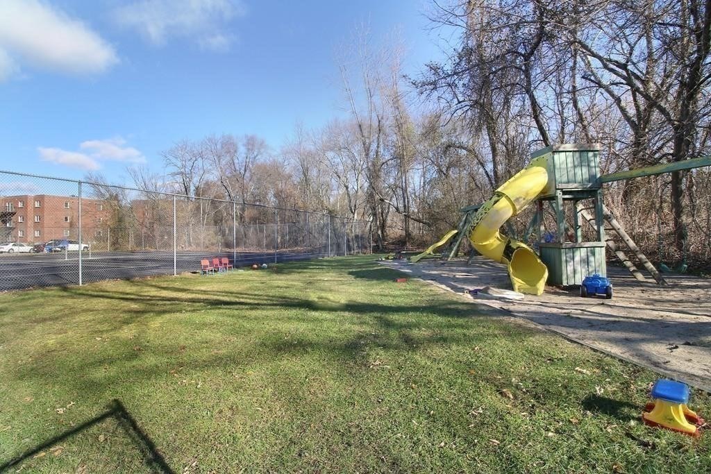 property viewer photo 9