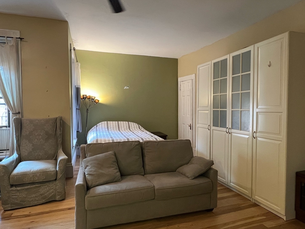 property viewer photo 8