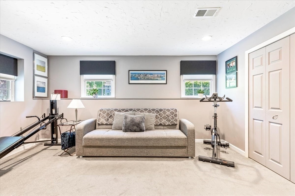 property viewer photo 29