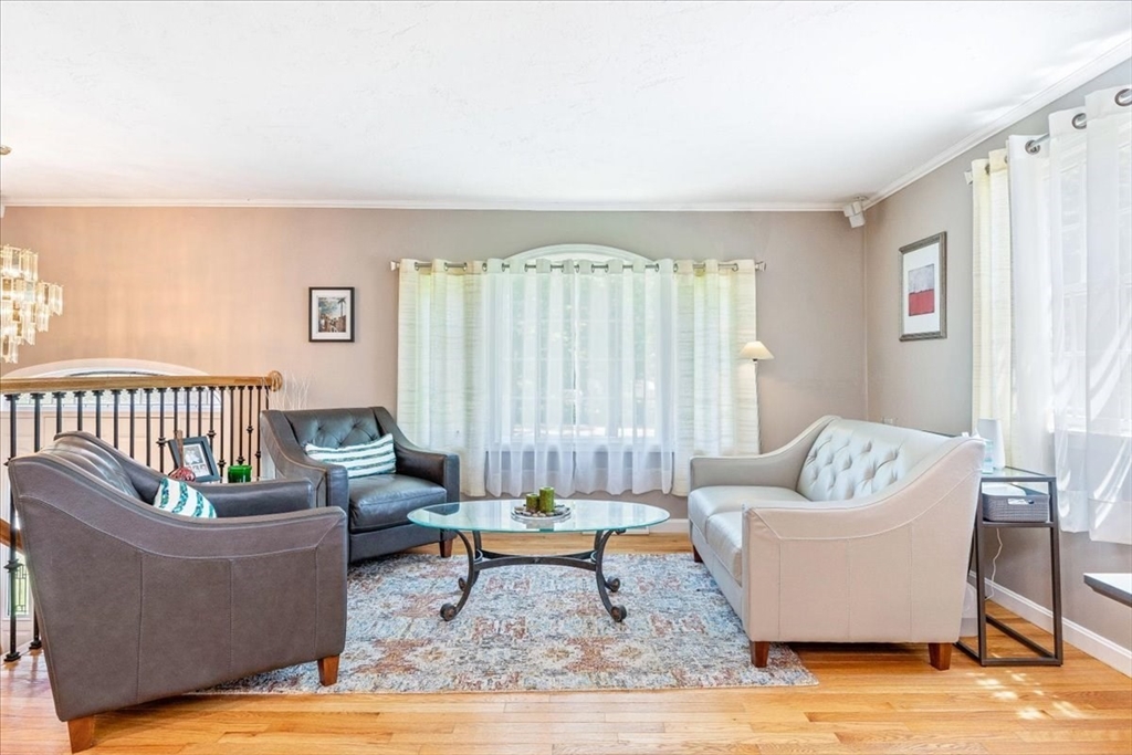 property viewer photo 6