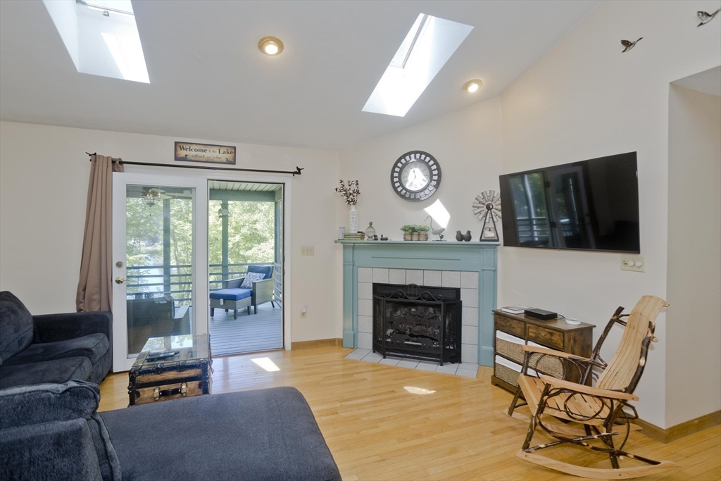 property viewer photo 13
