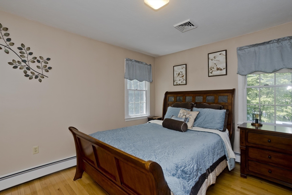 property viewer photo 20