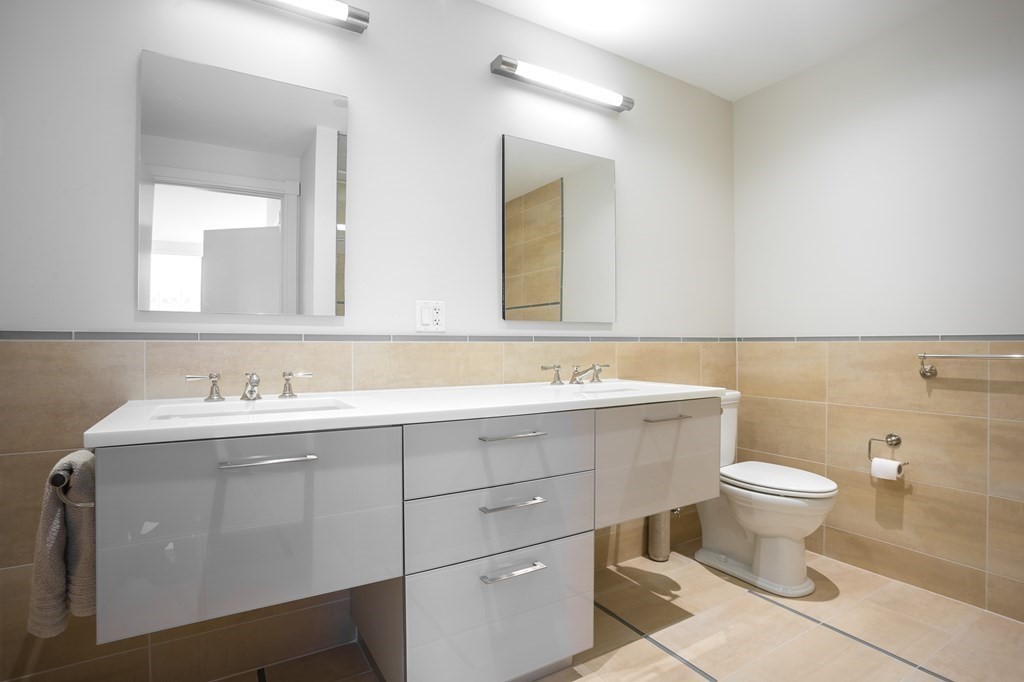 property viewer photo 8