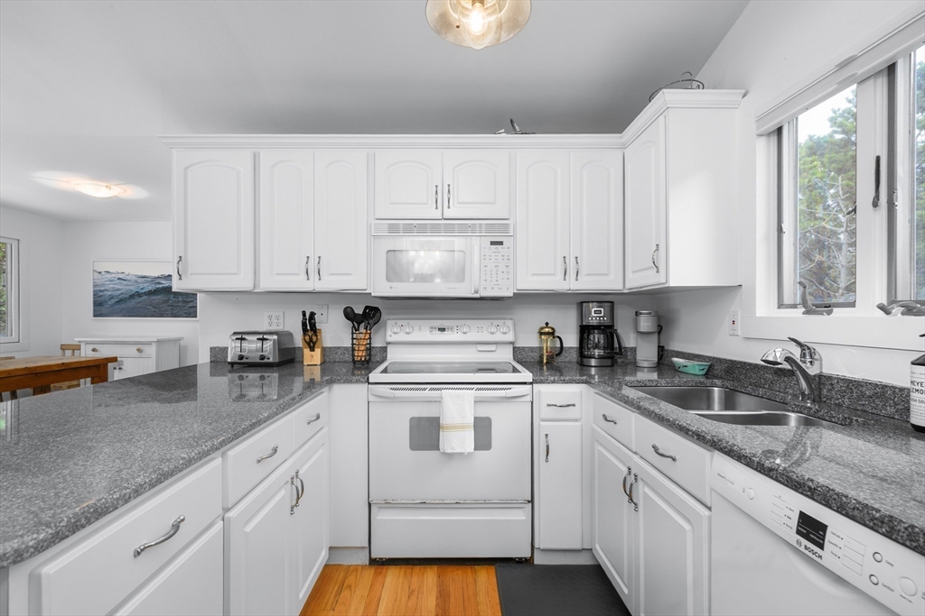 property viewer photo 16