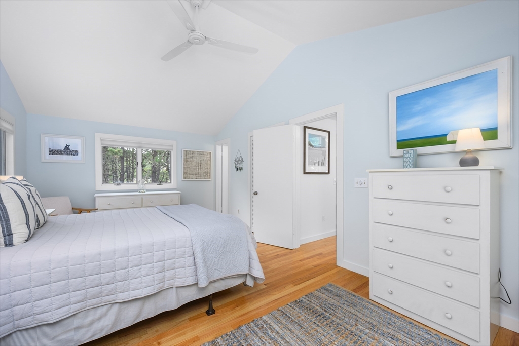 property viewer photo 18