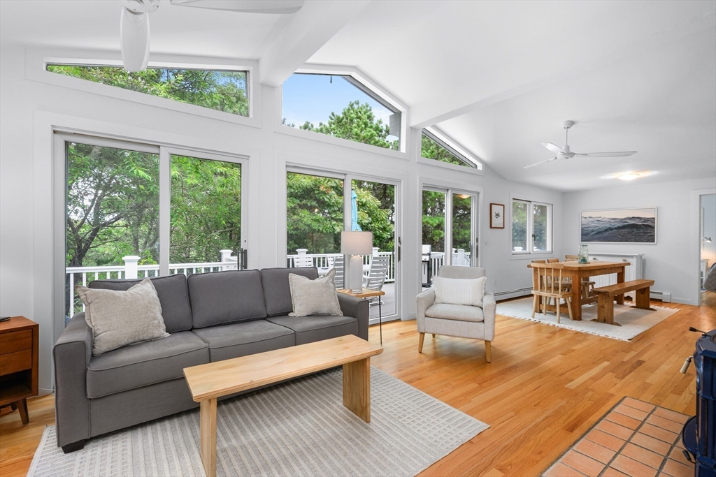 property viewer photo 9
