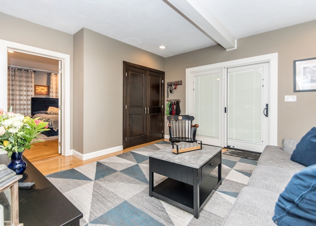 property viewer photo 1