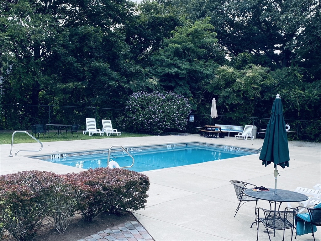 property viewer photo 5