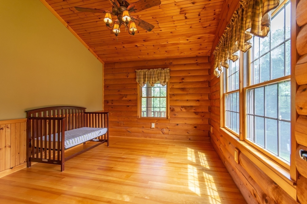 property viewer photo 25