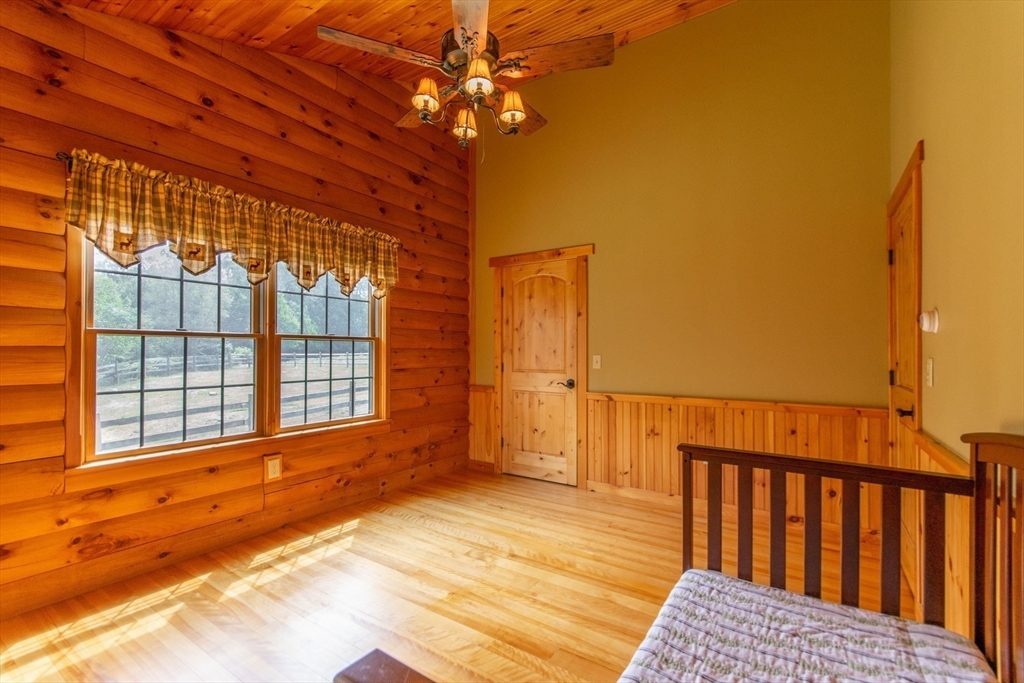 property viewer photo 26