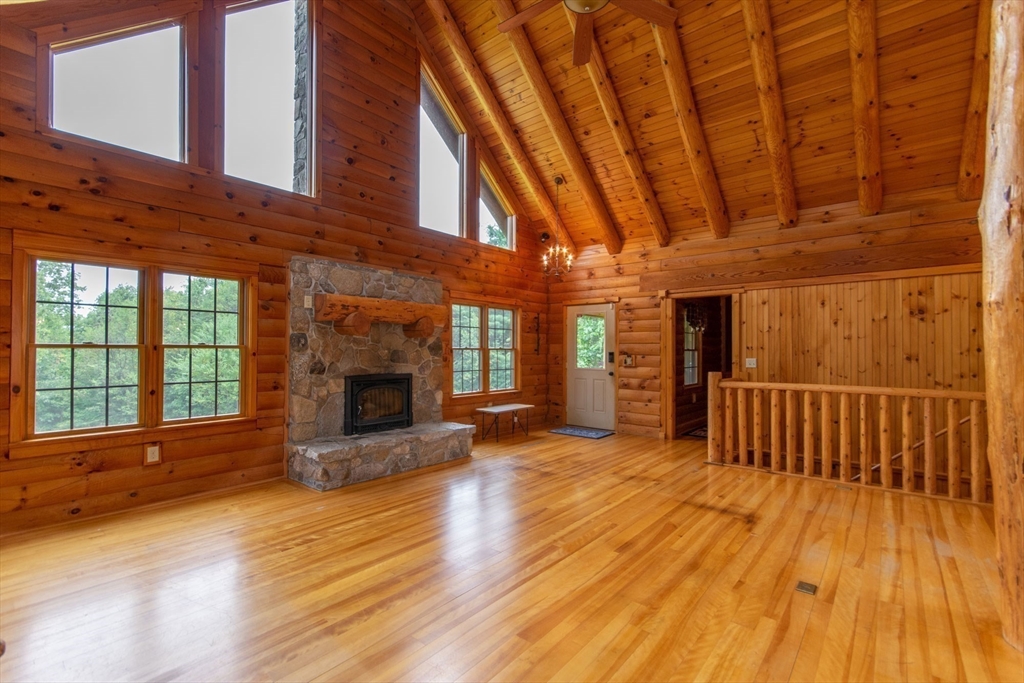 property viewer photo 9