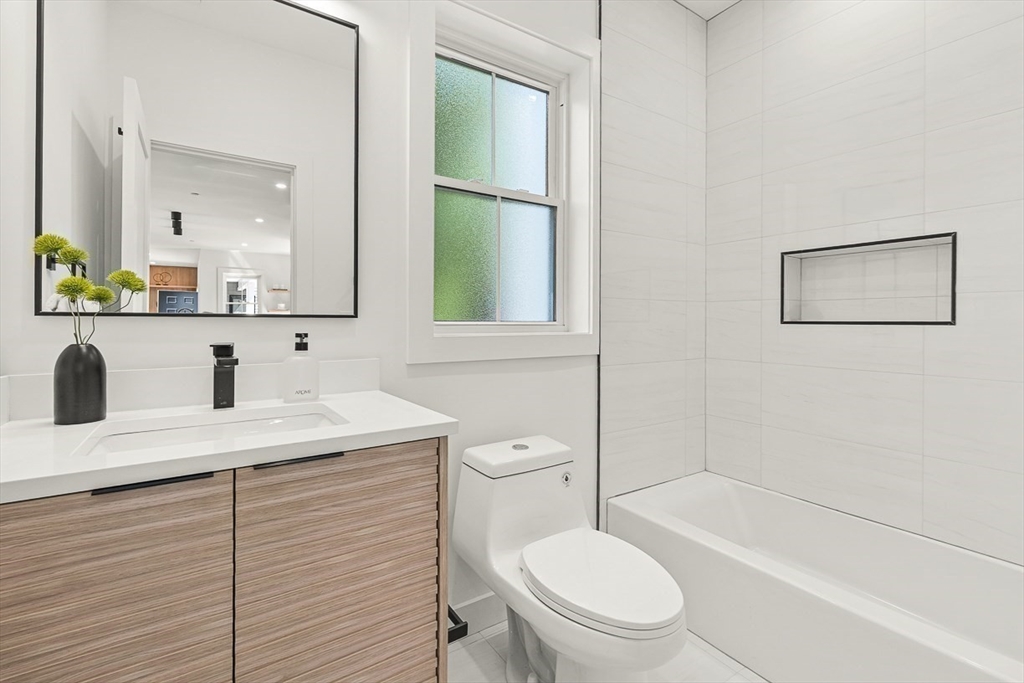 property viewer photo 12