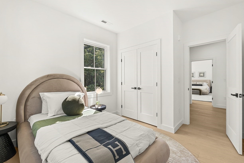 property viewer photo 19