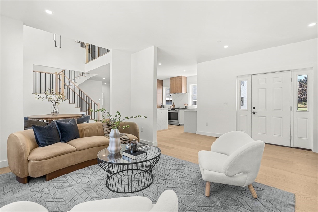 property viewer photo 2