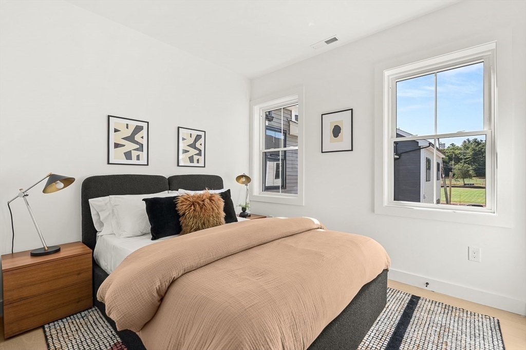 property viewer photo 24