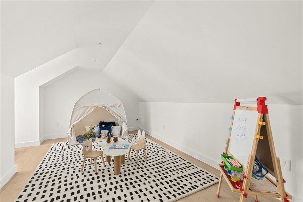 property viewer photo 29