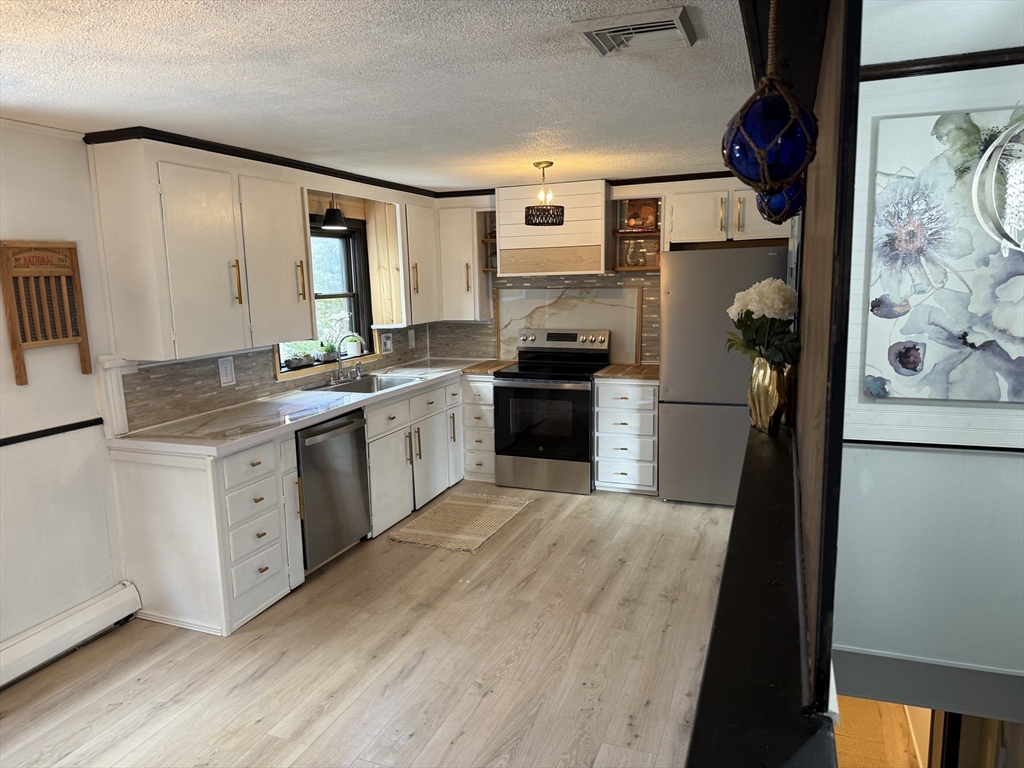 property viewer photo 1