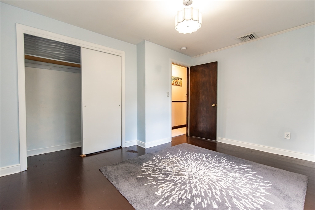 property viewer photo 22
