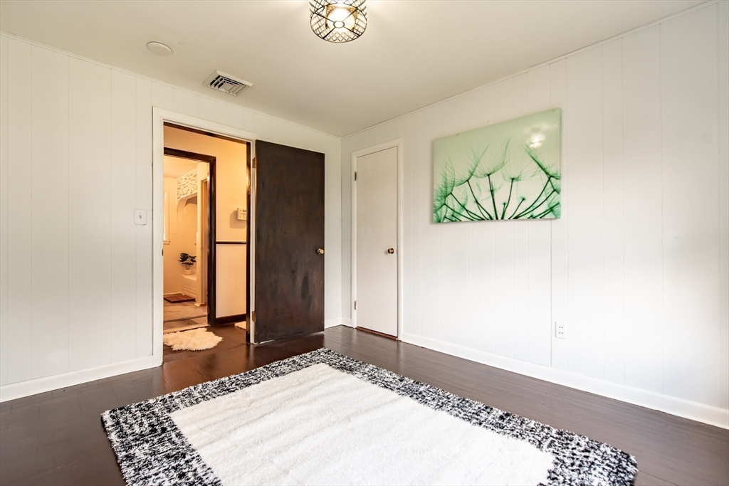 property viewer photo 24