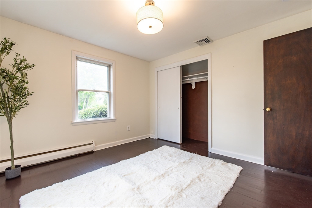 property viewer photo 25