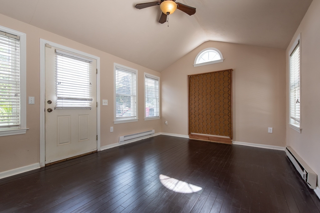 property viewer photo 9