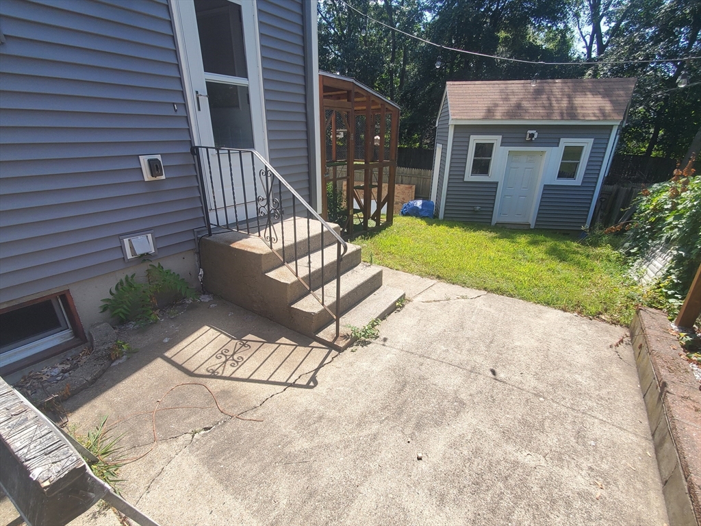 main property photo 24