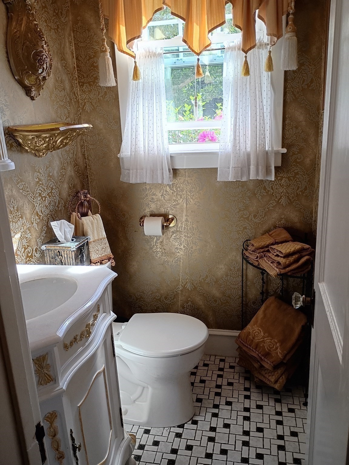 main property photo 16
