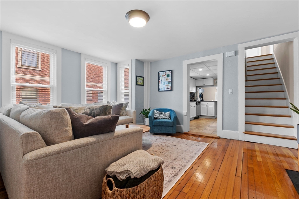 property viewer photo 9