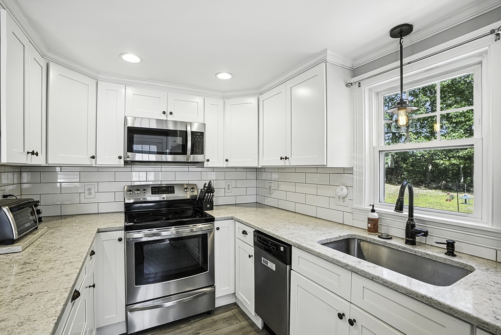 property viewer photo 4