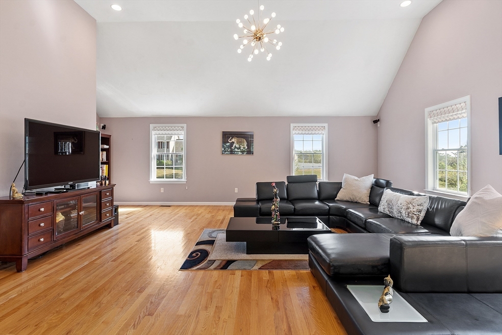 property viewer photo 13