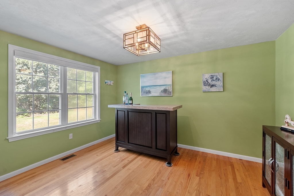 property viewer photo 7