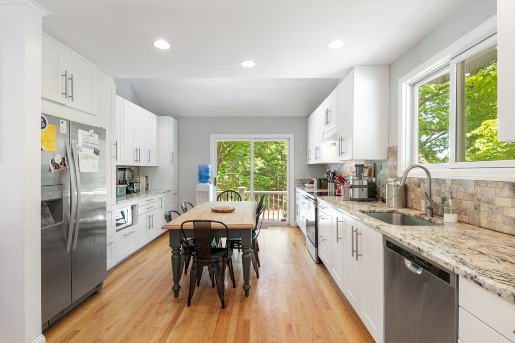 property viewer photo 1