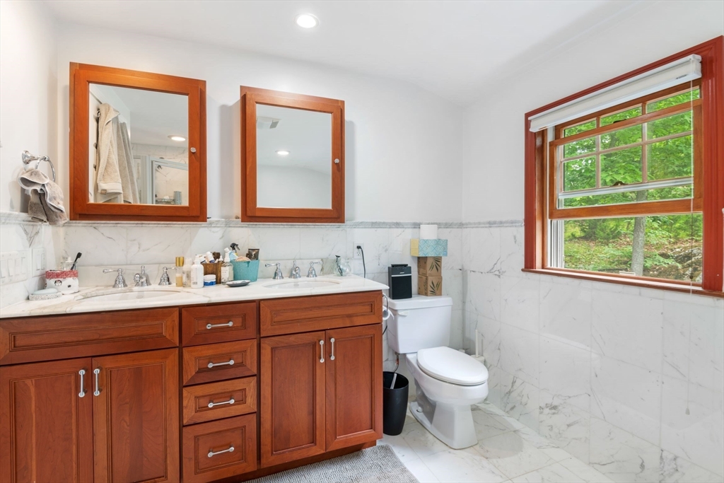property viewer photo 15