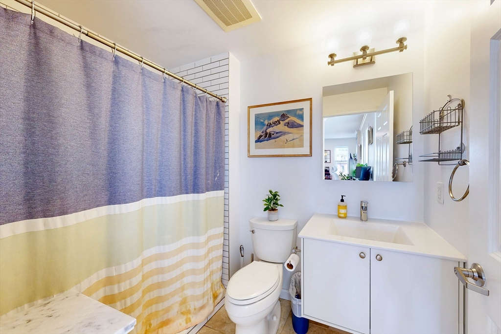 property viewer photo 10