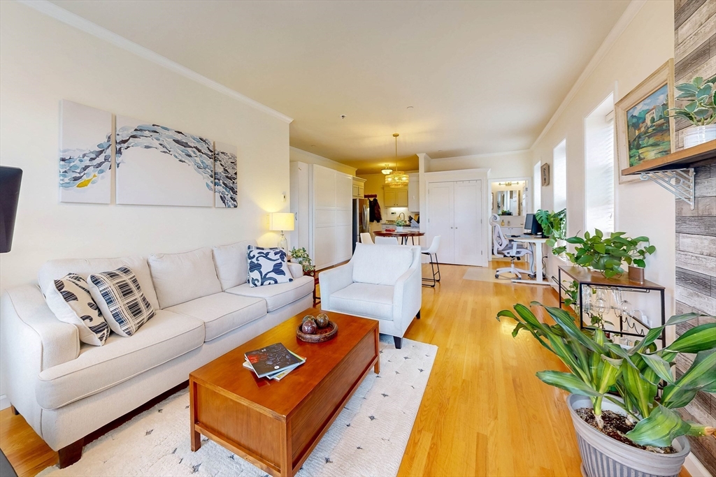 property viewer photo 2