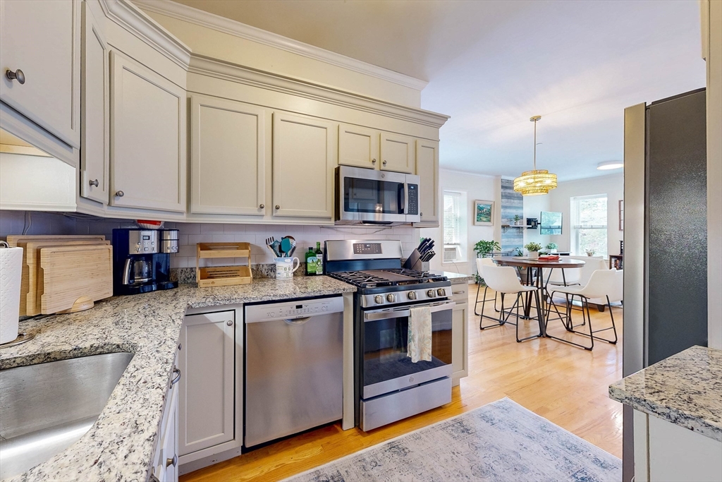 property viewer photo 8