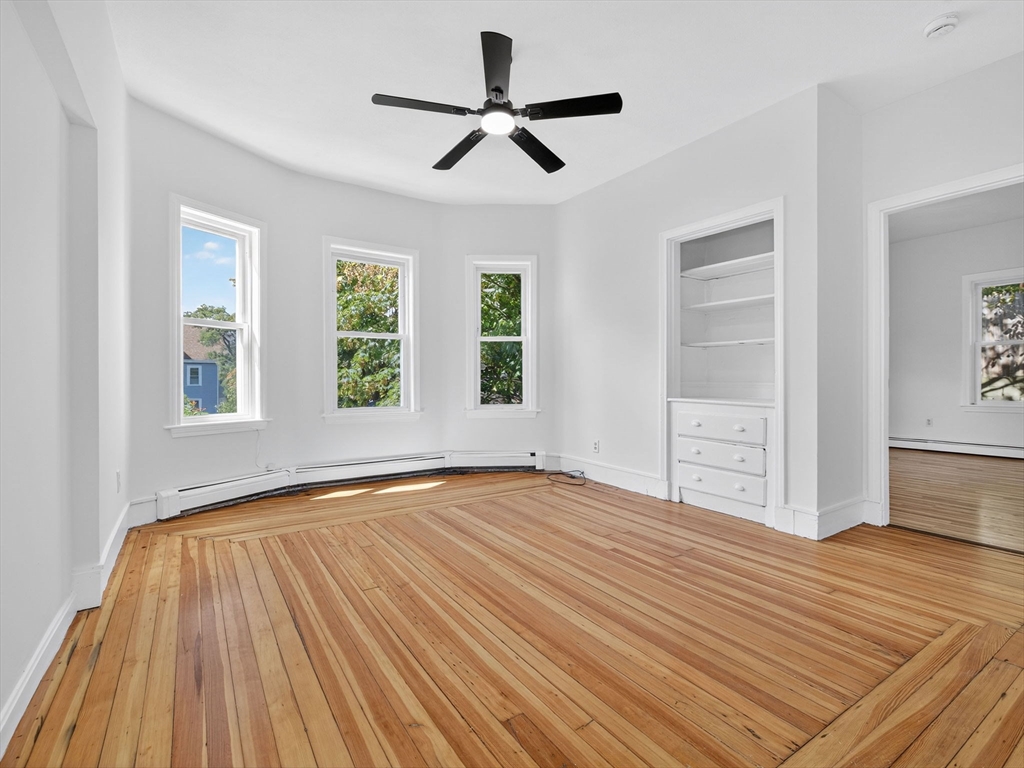 property viewer photo 2