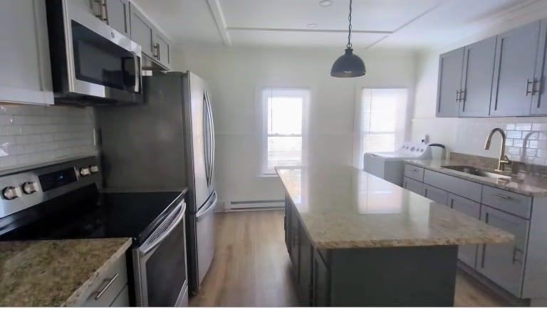 property viewer photo 1
