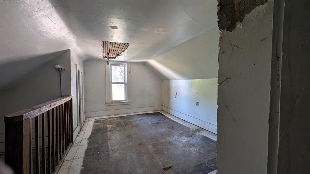property viewer photo 36