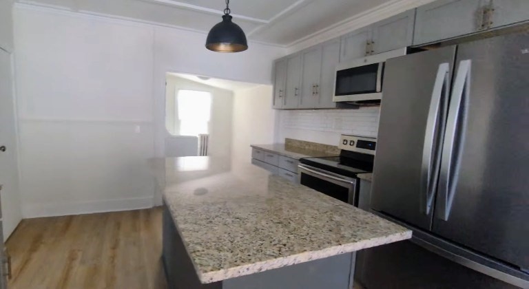 property viewer photo 6