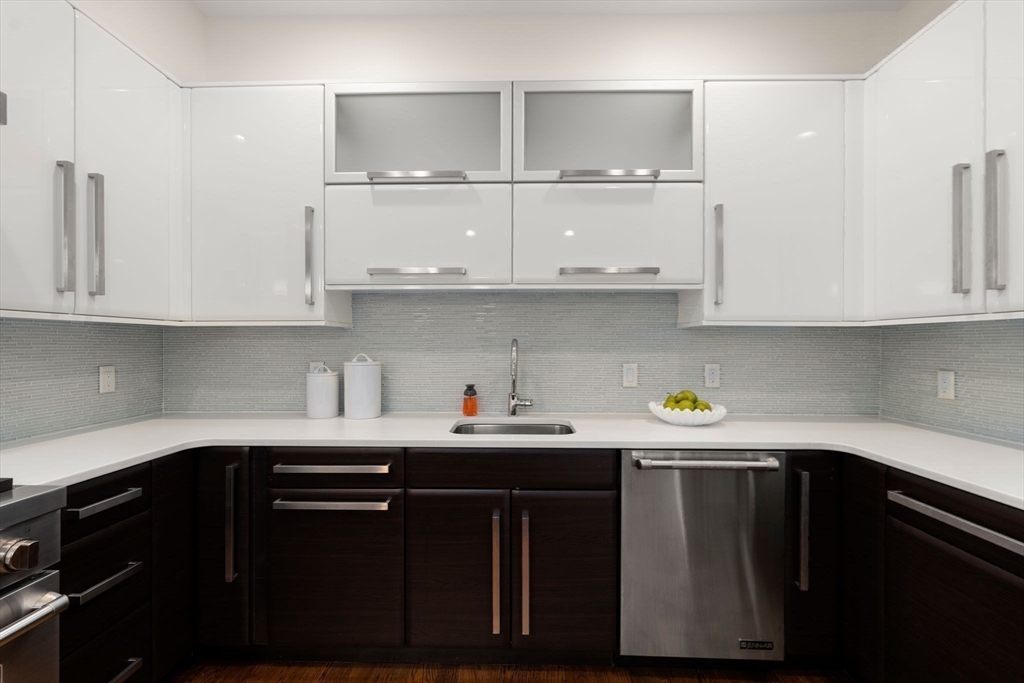 property viewer photo 13