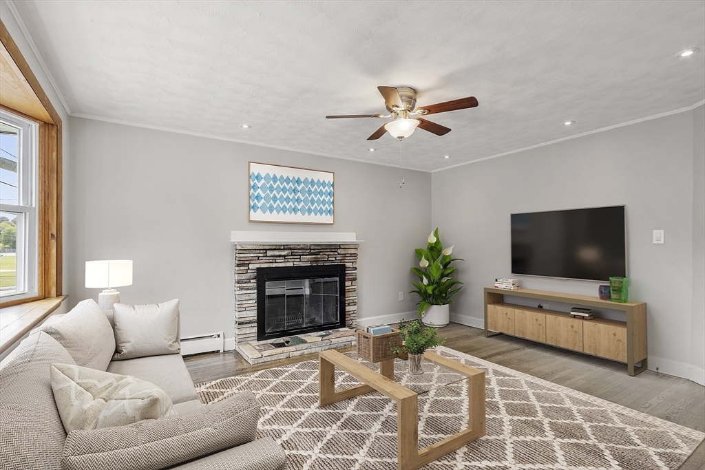 property viewer photo 4