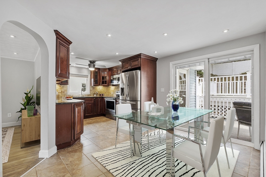 property viewer photo 7