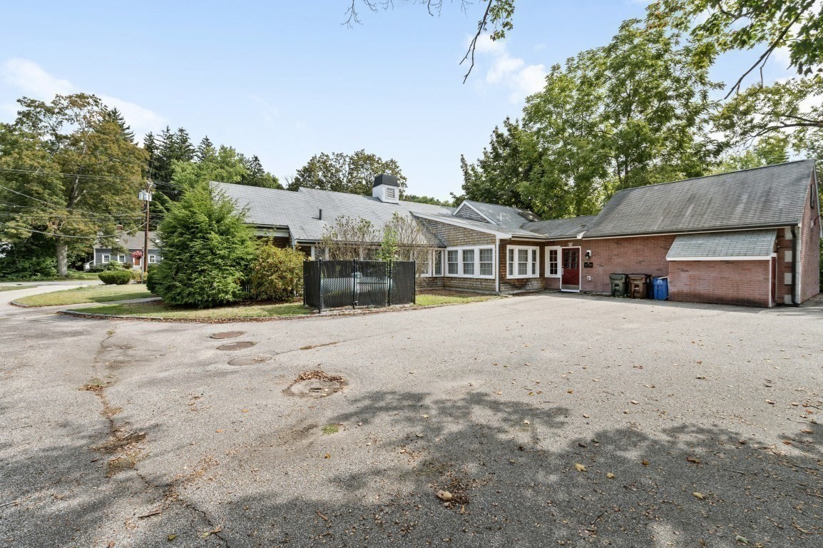 main property photo 20