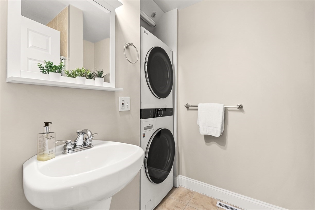 property viewer photo 13