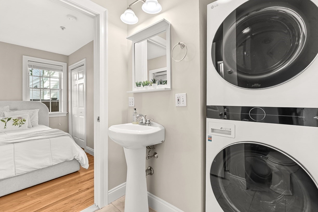 property viewer photo 15