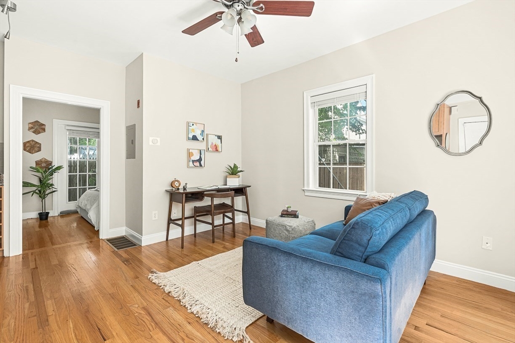 property viewer photo 9